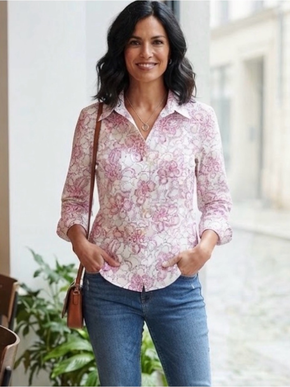 Eddie Bauer Women’s Pink & White Floral Dot Button-Up Shirt size S